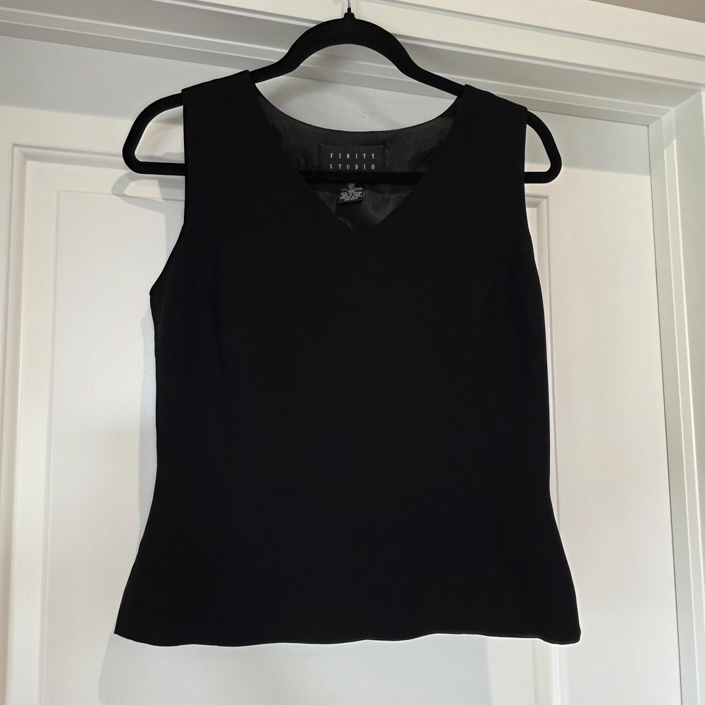 Tahari Black V-Neck Tank Top